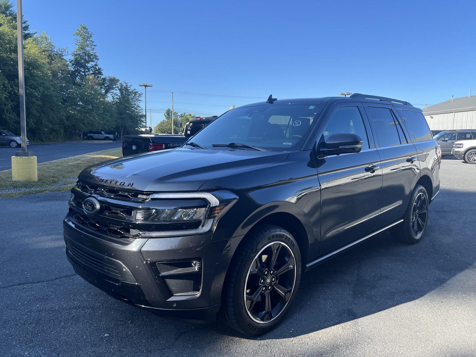 2022 Ford Expedition Limited photo 7