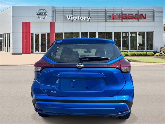 2025 Nissan Kicks Play S photo 4