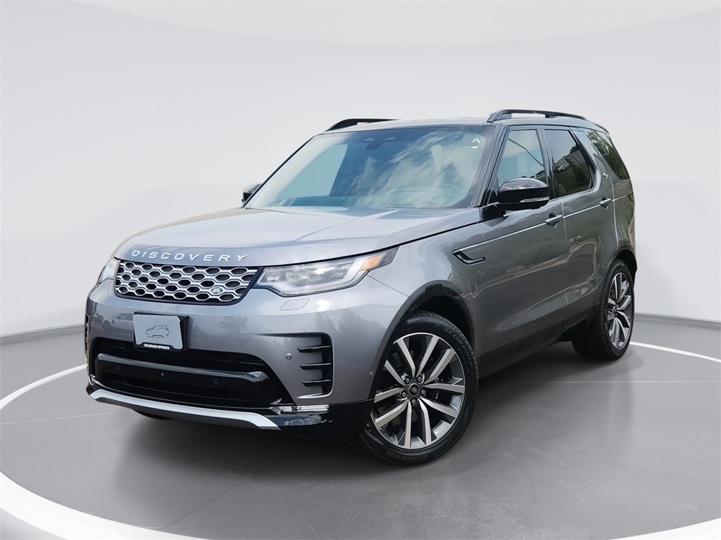 2025 Land Rover Discovery Metropolitan Edition's photo