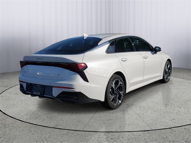 2025 Kia K5 GT-Line photo 3