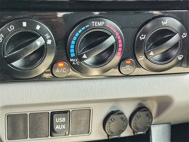 2015 Toyota Tacoma Base photo 22
