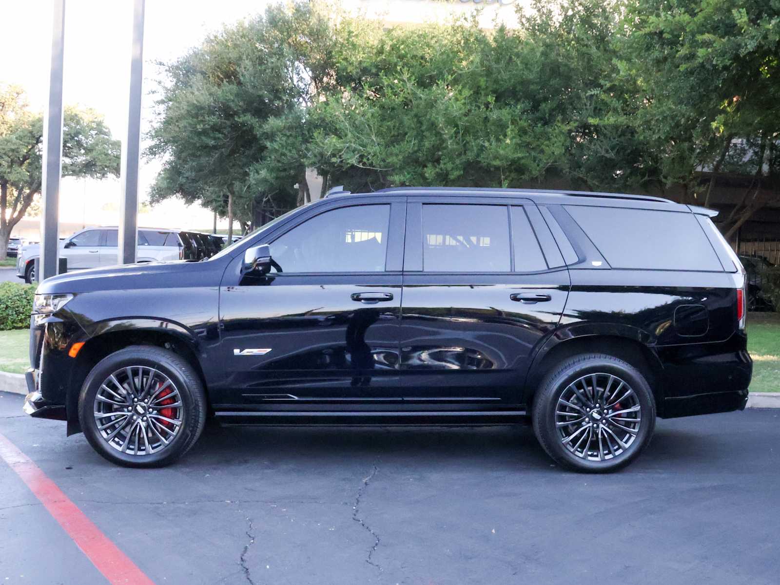 2024 Cadillac Escalade V-Series photo 4