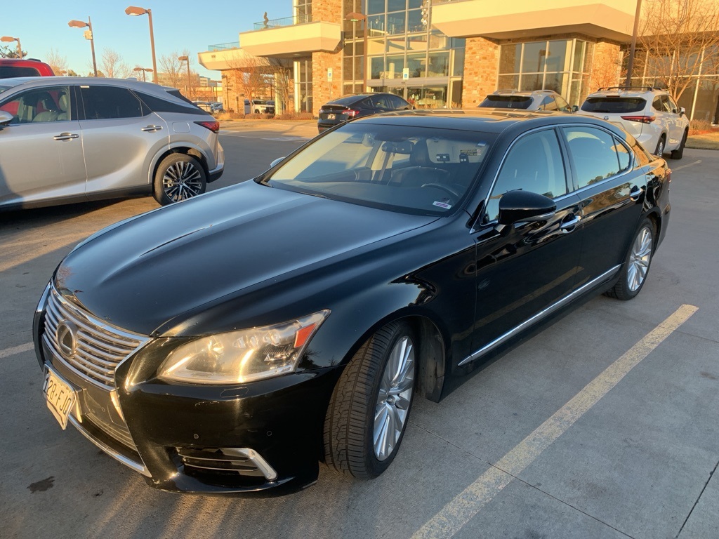 2013 Lexus LS L's photo