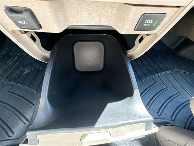 2015 Honda Odyssey Touring photo 39