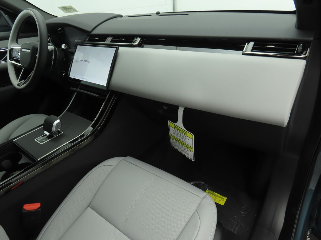 2026 Land Rover Range Rover Velar S photo 16