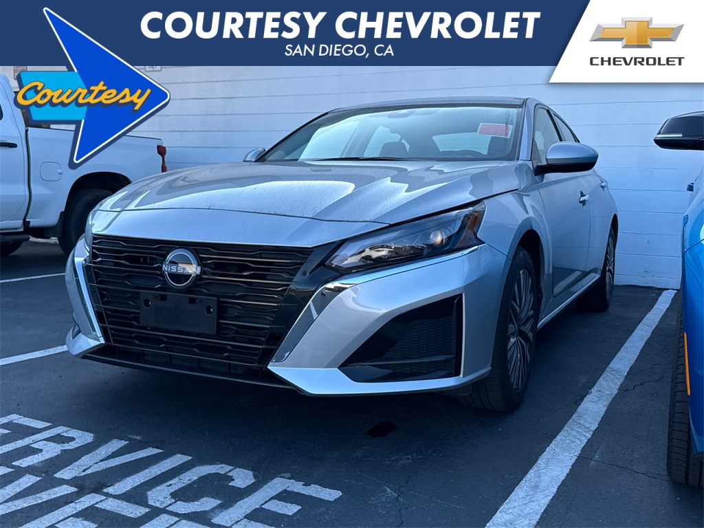 2023 Nissan Altima SV