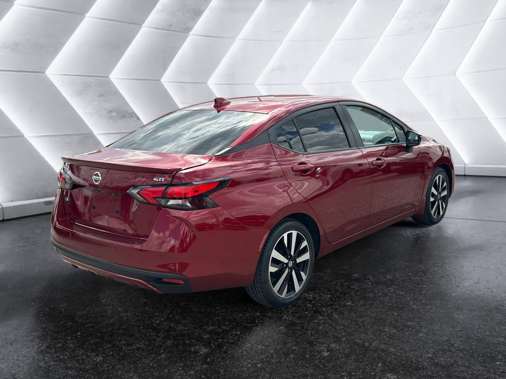 2022 Nissan Versa 1.6 SR photo 4