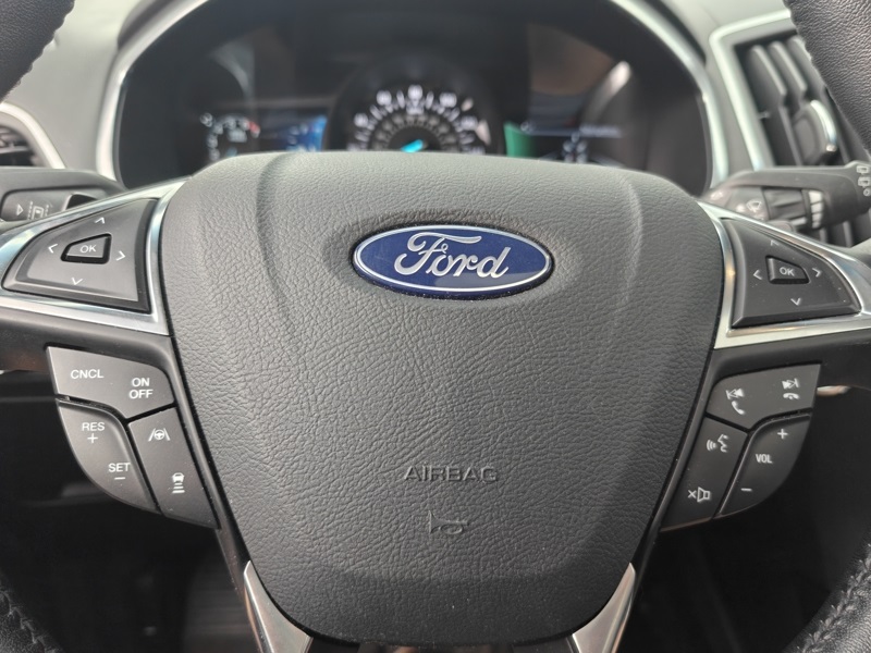 2019 Ford Edge Titanium photo 14