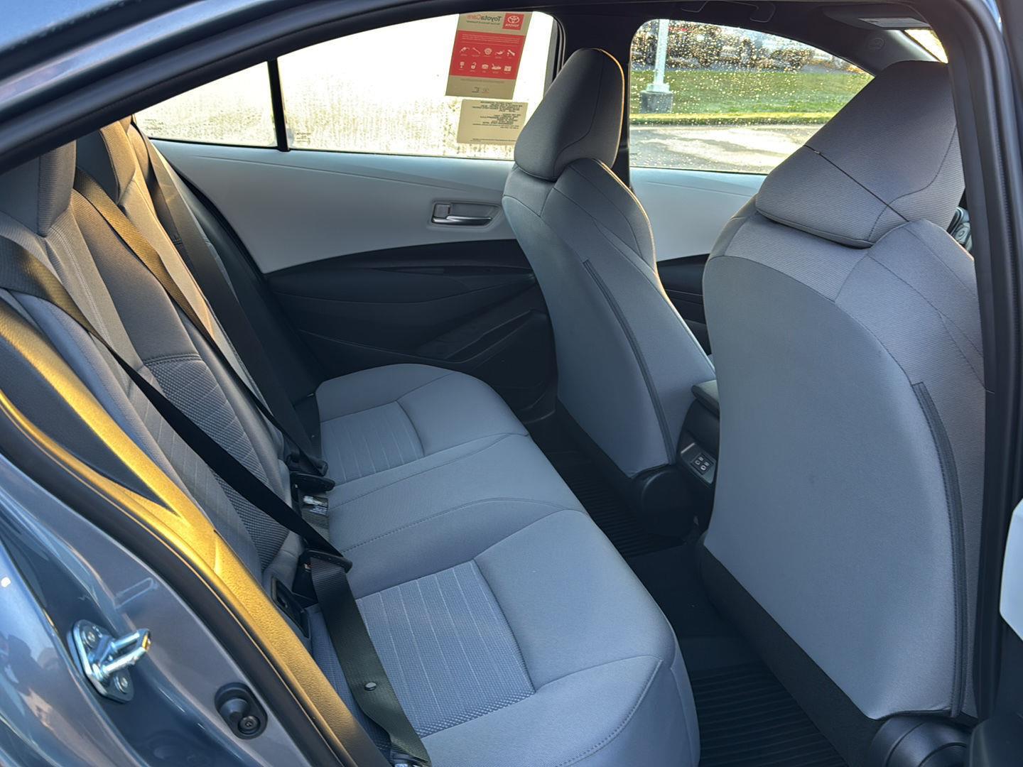 2026 Toyota Corolla SE photo 11