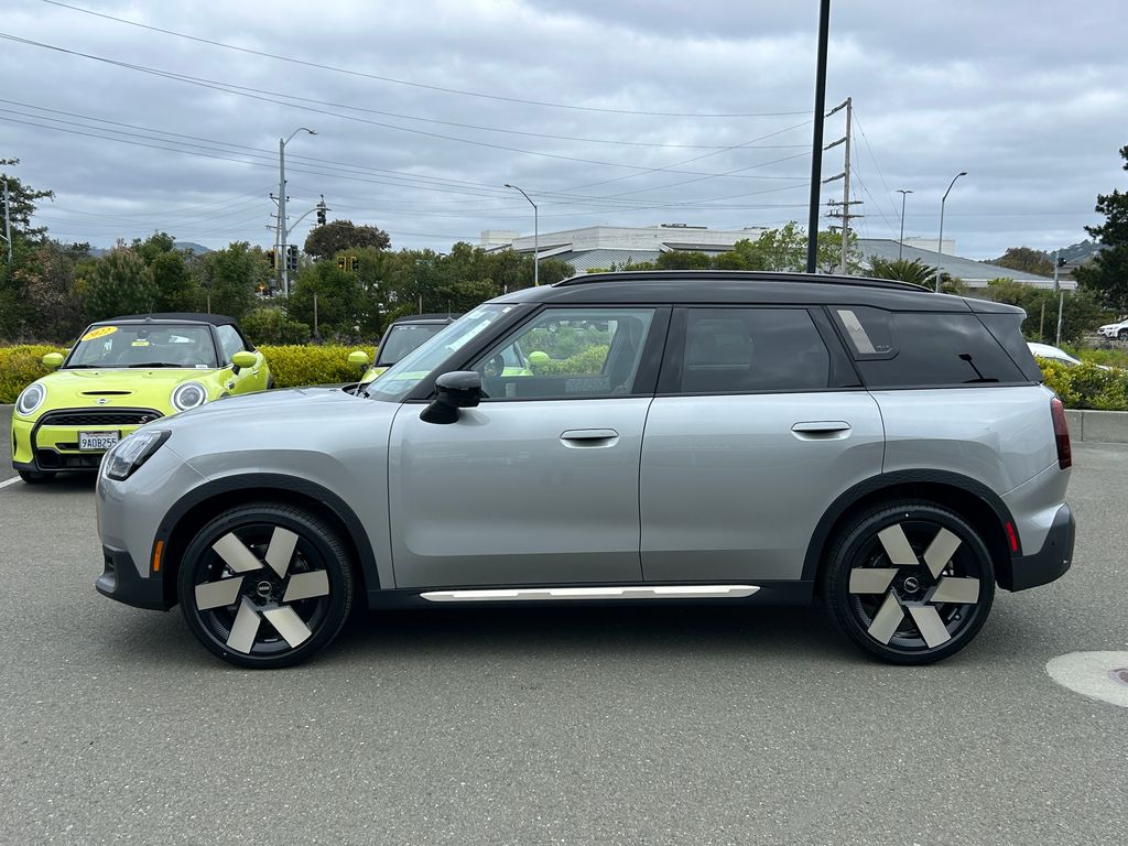 2025 Mini Countryman S ALL4 Iconic photo 2