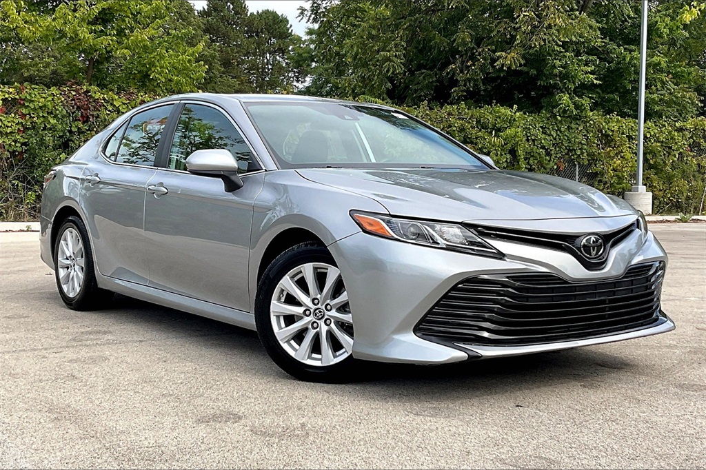 2019 Toyota Camry LE photo 31