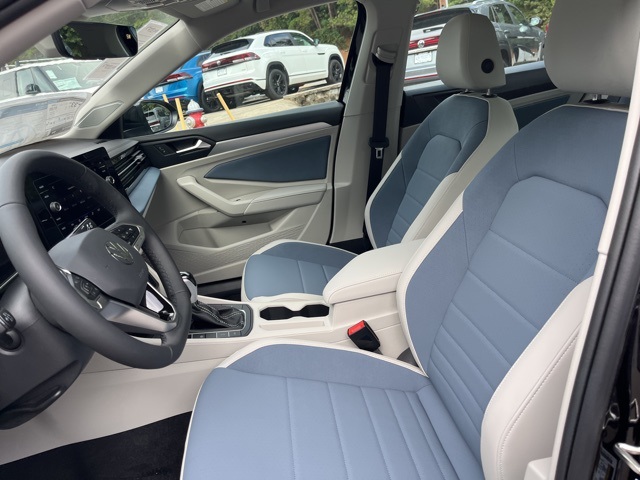 2026 Volkswagen Jetta 1.5T SE photo 3