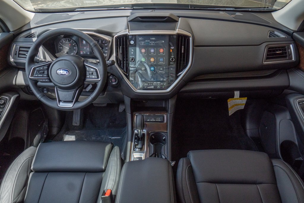 2025 Subaru Ascent Touring photo 14
