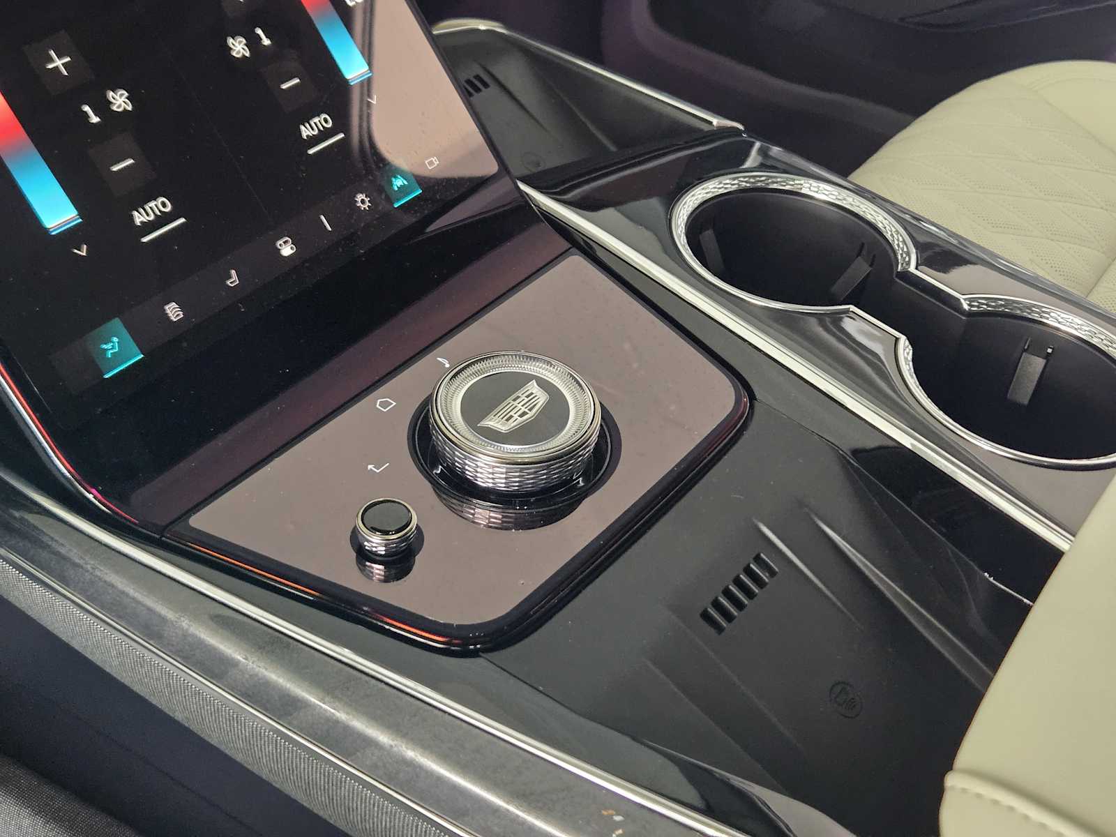 2026 Cadillac Escalade IQ Luxury photo 12