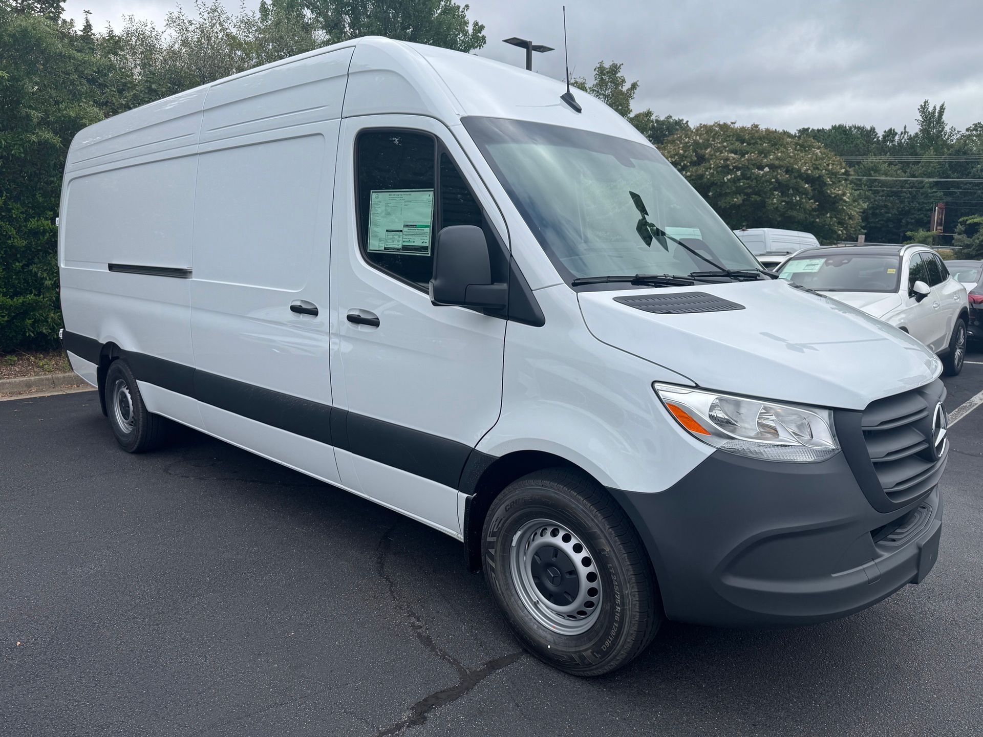 2025 Mercedes-Benz Sprinter Cargo Van Base's photo