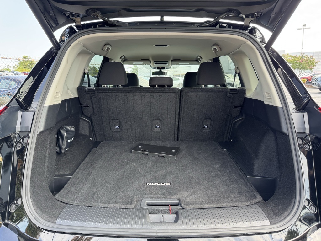 2024 Nissan Rogue SV photo 27