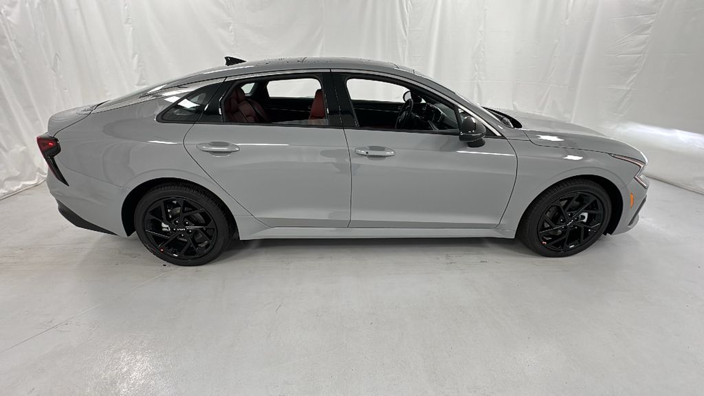 2026 Kia K5 GT-Line photo 2
