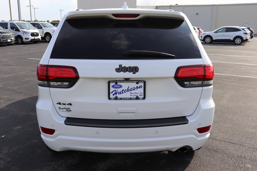2021 Jeep Grand Cherokee Anniversary Edition photo 9