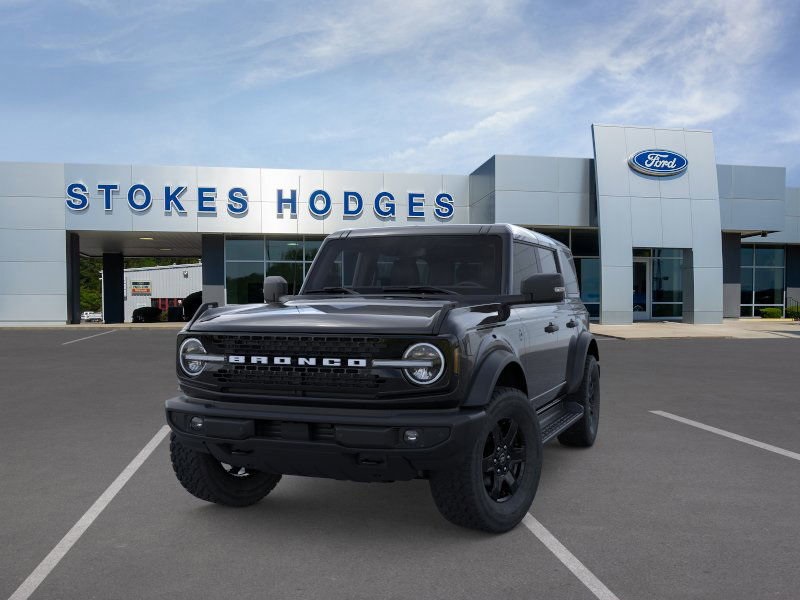 2025 Ford Bronco Outer Banks photo 2