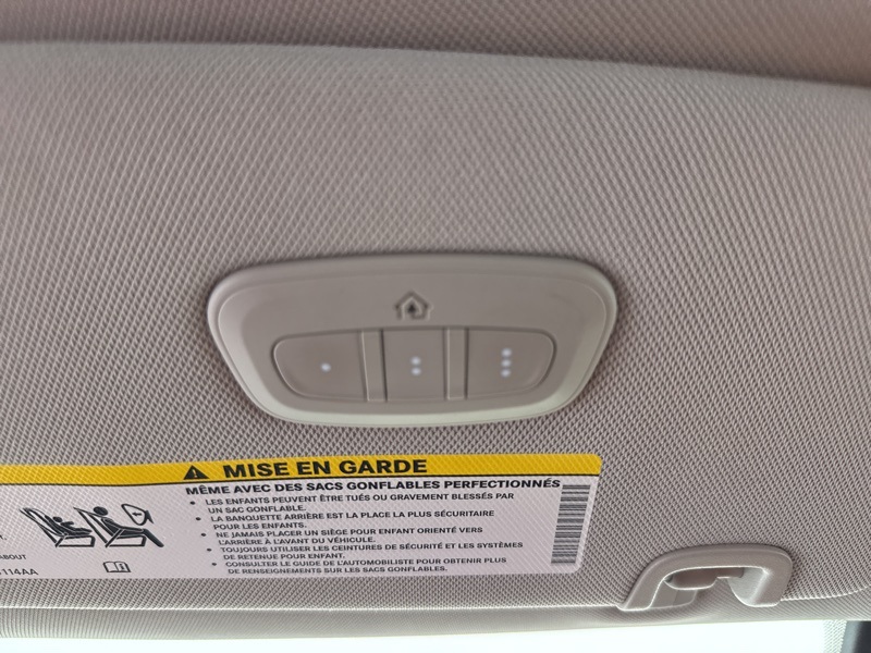 2019 Chrysler Pacifica Limited photo 37