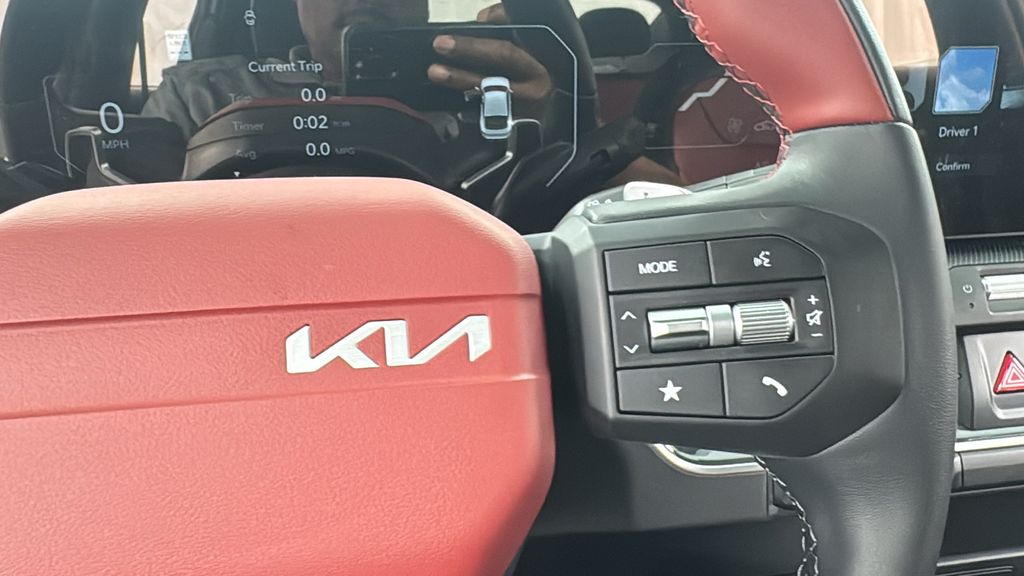 2025 Kia K4 GT-Line photo 19