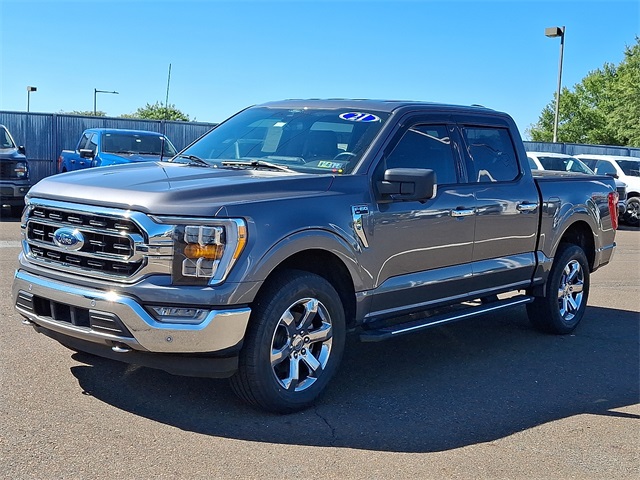 2021 Ford F-150 XLT photo 3