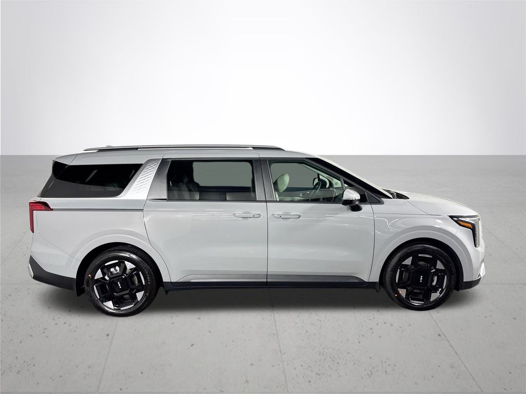 2026 Kia Carnival EX photo 4