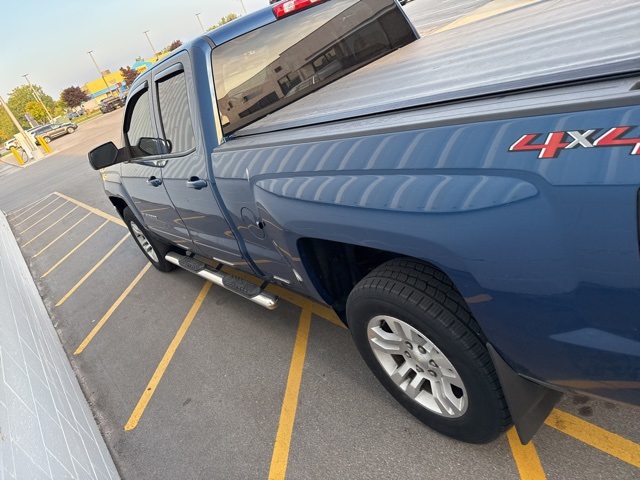 2018 Chevrolet Silverado 1500 LT photo 6