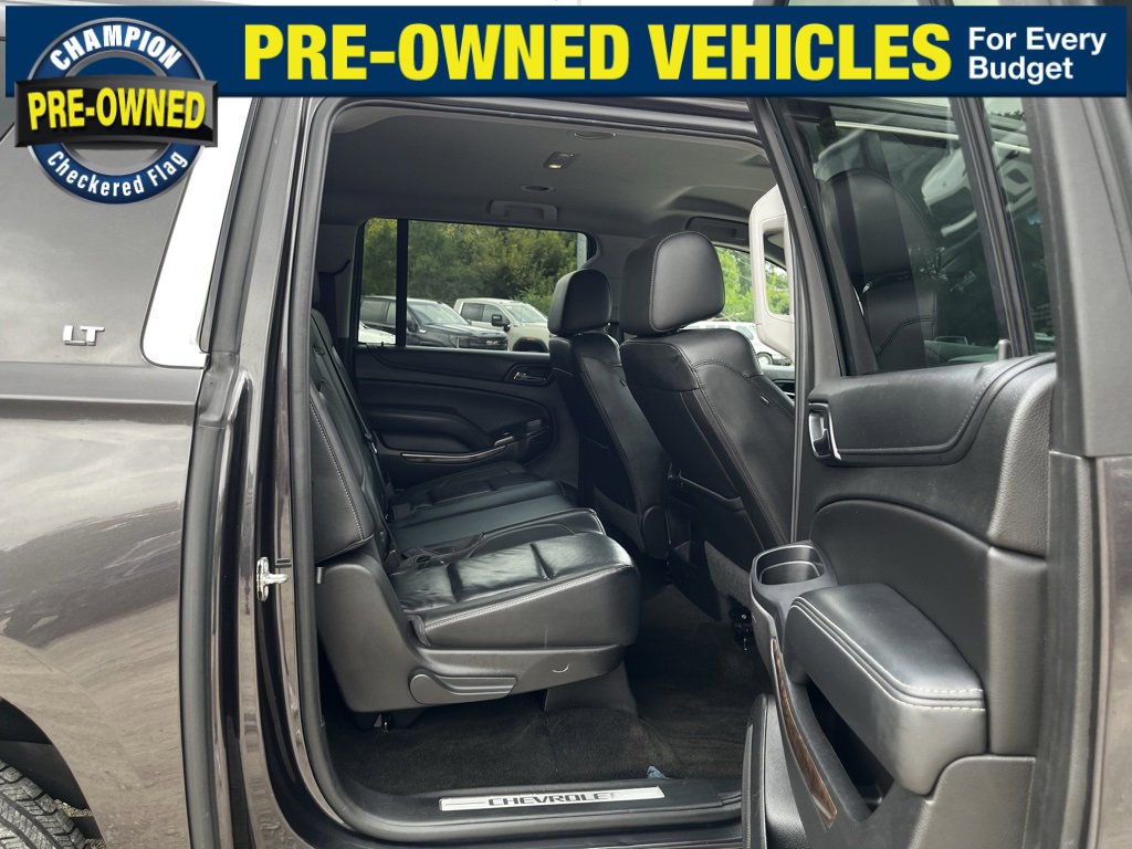 2018 Chevrolet Suburban LT photo 26