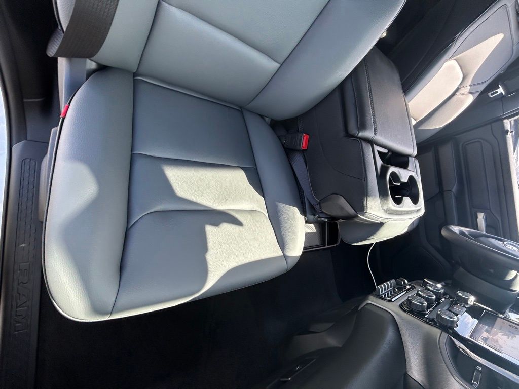2025 Ram 1500 Tradesman photo 19