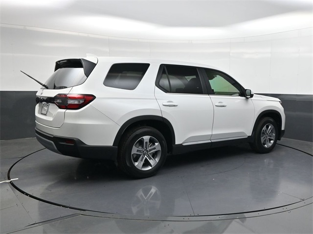 2025 Honda Pilot EX-L photo 3