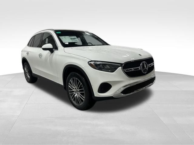 2026 Mercedes Benz GLC 300 4MATIC photo 2