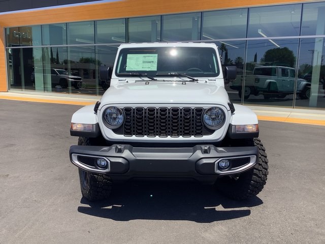 2025 Jeep Gladiator Sport photo 2