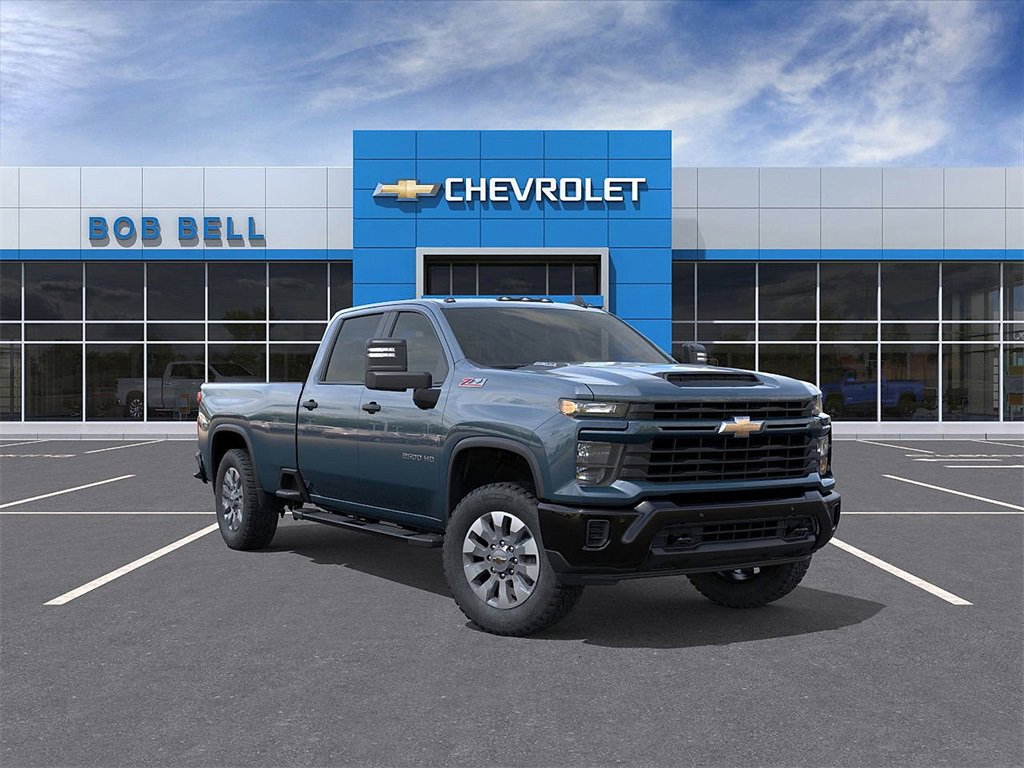 2026 Chevrolet Silverado HD Custom's photo