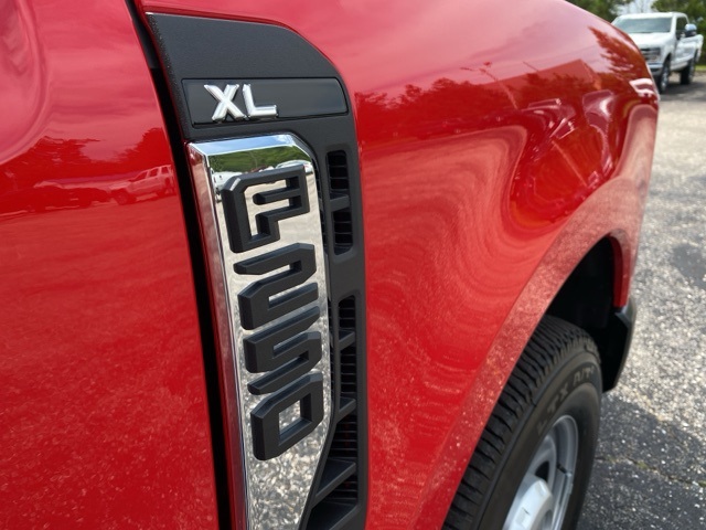 2025 Ford F-250 XL photo 13