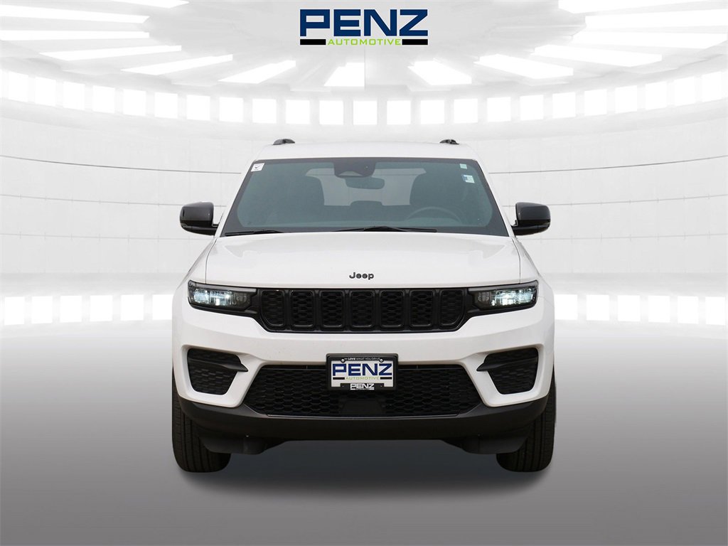 2024 Jeep Grand Cherokee Altitude X photo 2
