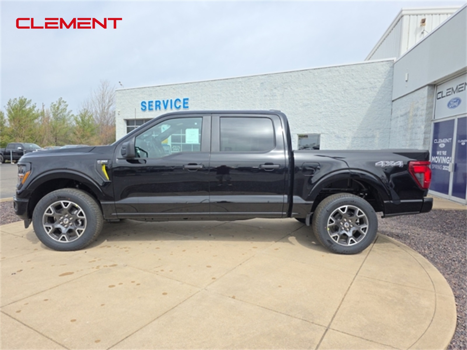 2025 Ford F-150 STX photo 4
