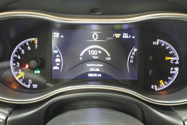 2016 Jeep Grand Cherokee Overland photo 13