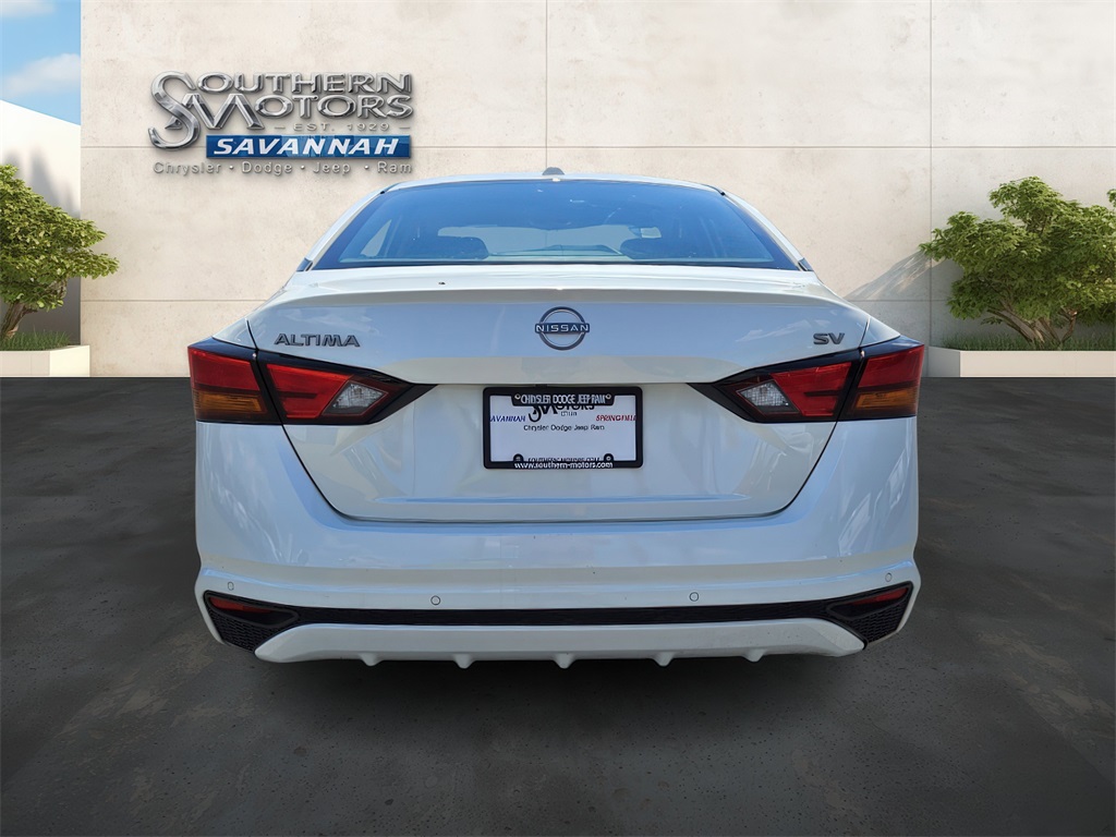 2023 Nissan Altima 2.5 SV photo 4