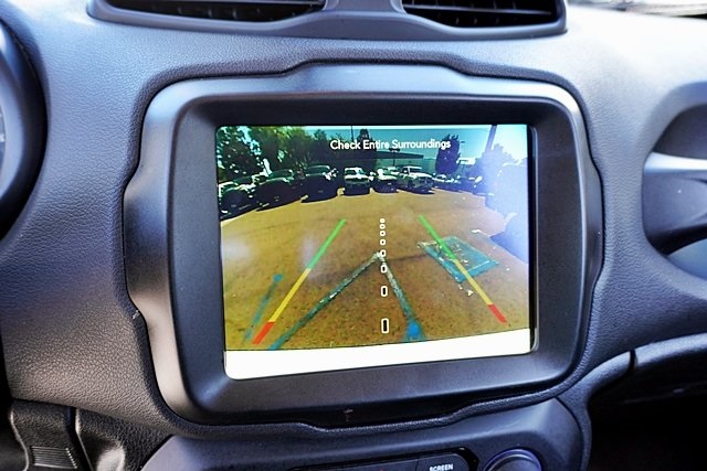 2023 Jeep Renegade Latitude Upland photo 25