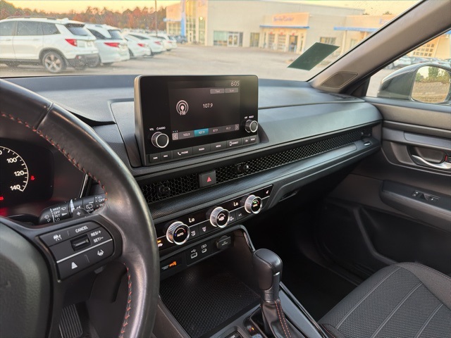 2023 Honda CR-V Hybrid Sport photo 4