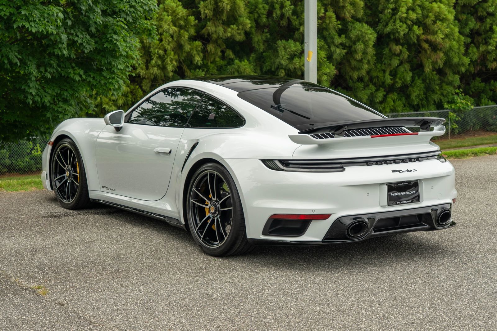 2021 Porsche 911 Turbo S photo 3