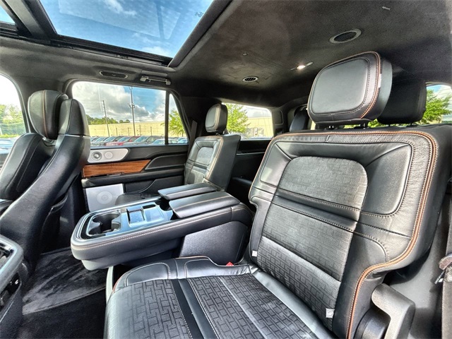 2022 Lincoln Navigator Black Label photo 21