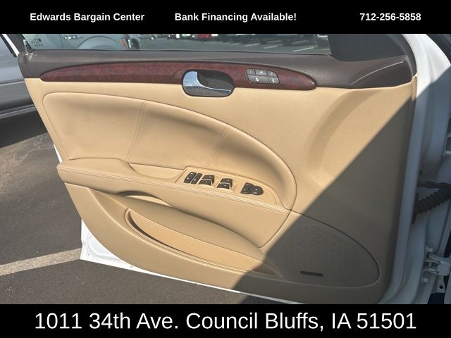 2007 Buick Lucerne CXS photo 13