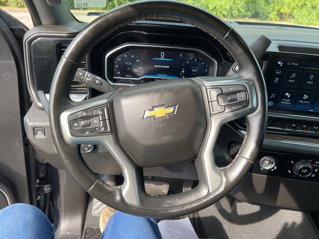 2023 Chevrolet Silverado 1500 LT photo 13