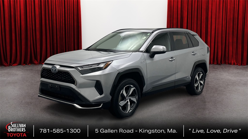 2023 Toyota RAV4 SE's photo