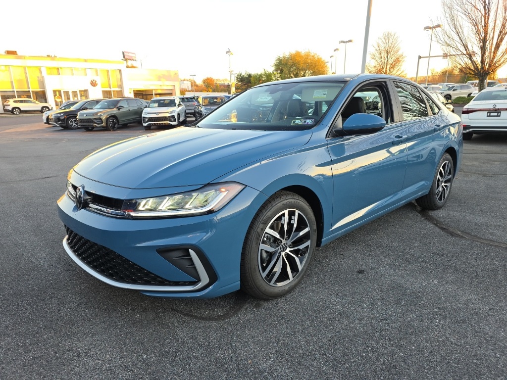 2026 Volkswagen Jetta SE's photo