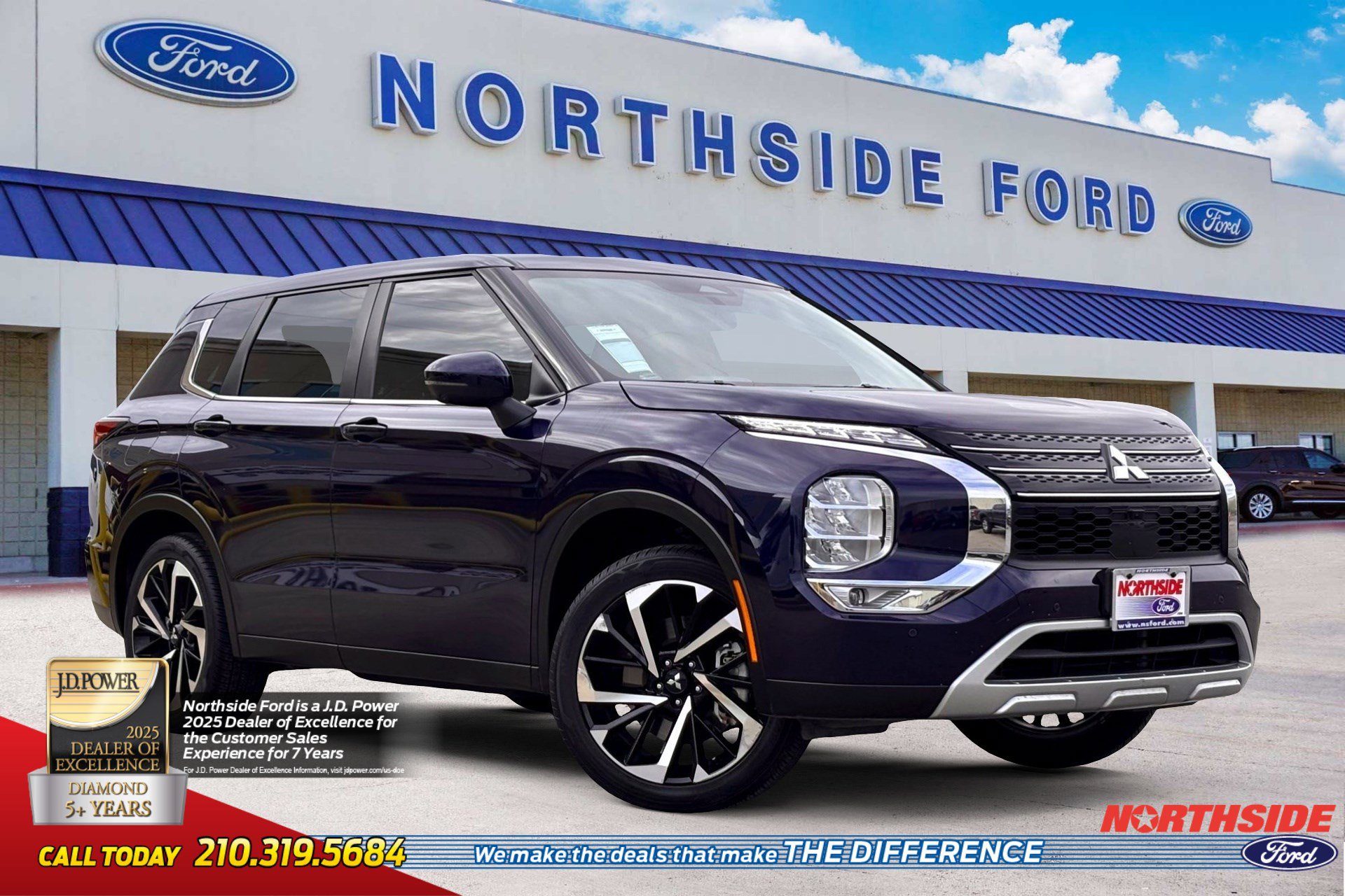 2023 Mitsubishi Outlander SE's photo