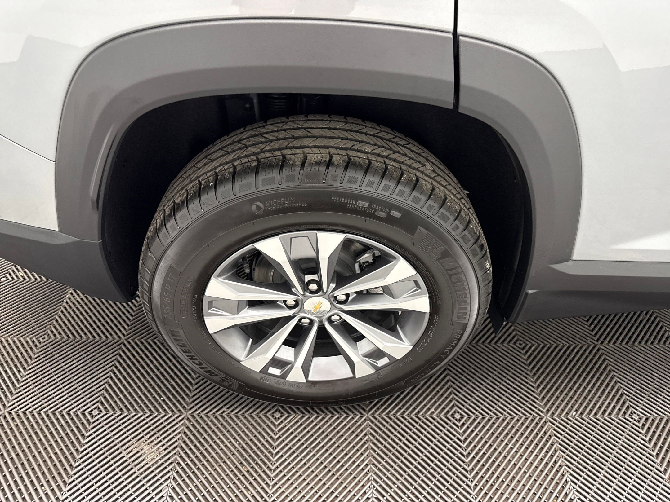 2026 Chevrolet Equinox LT photo 11