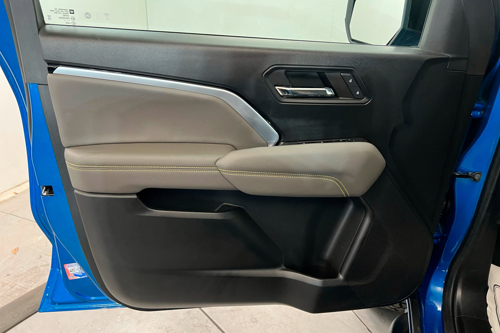 Certified Used 2024 Glacier Blue Metallic Chevrolet ZR2 image 14